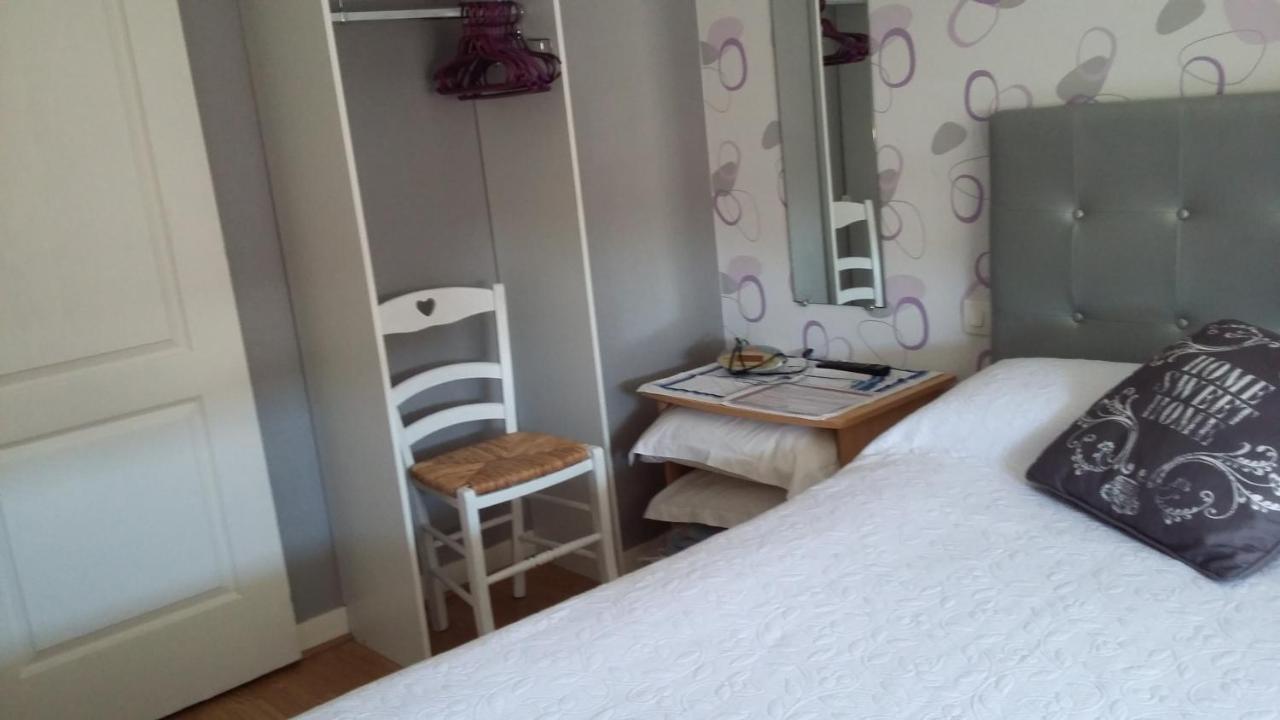 Bed and Breakfast A La Bonne Adresse La Fresnais Екстер'єр фото